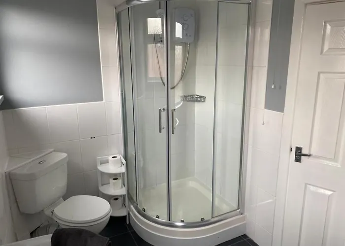 Cheerful 3 Bedroom Townhouse Holiday home Leeds (West Yorkshire)