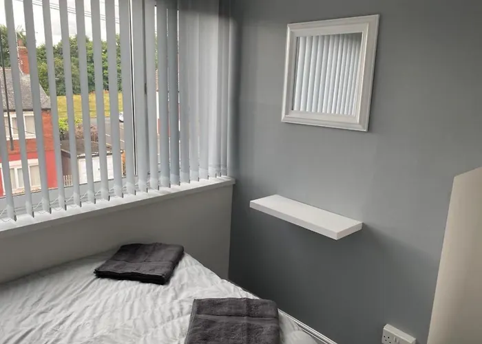 Cheerful 3 Bedroom Townhouse *